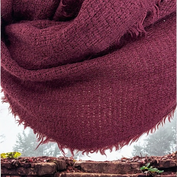 Fringe Edge Wine Color Infinity Scarf - Picture 4 of 16